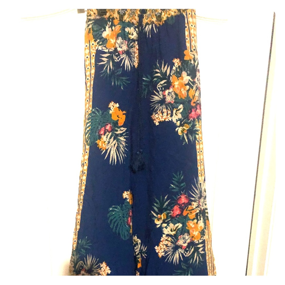 Long, wise leg pants